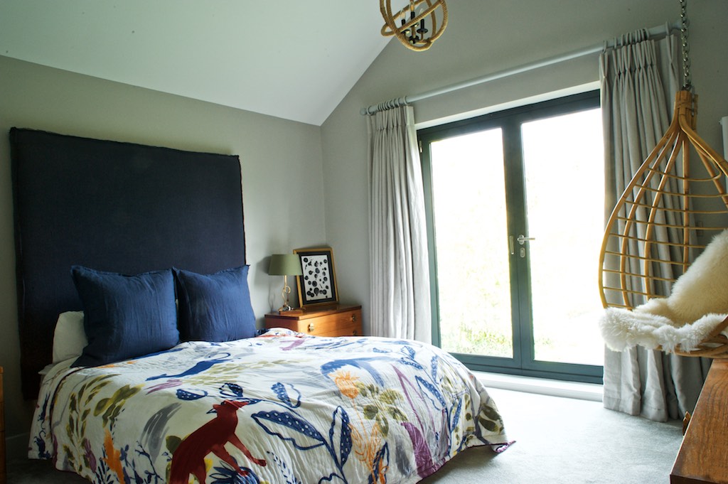 Modern bedroom design in Guildford, Surrey