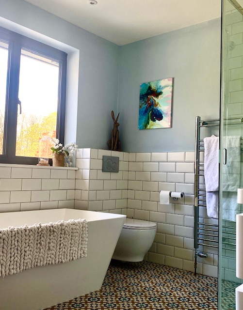 Layouts and tricks for bathrooms
Sadie Pizzey Interiors.