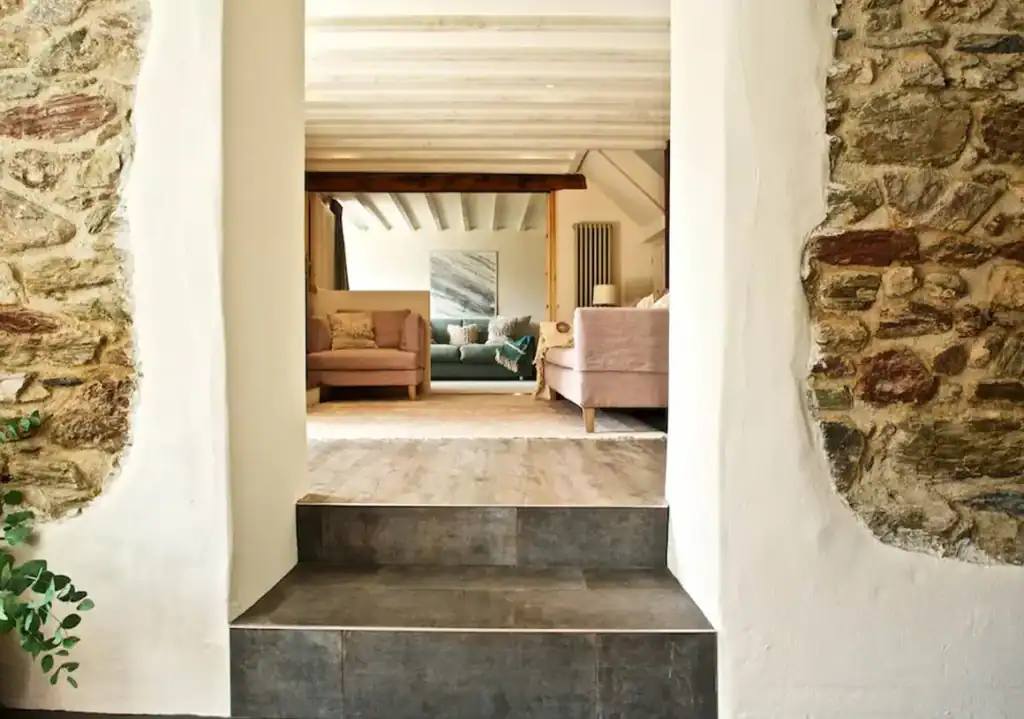 Grid 0013 SPI ELLIOTS BARN 052